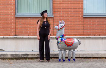 Az ELTE TáTK szeretettel vár minden frissen végzett hallgatót, családtagjaikat és barátaikat.