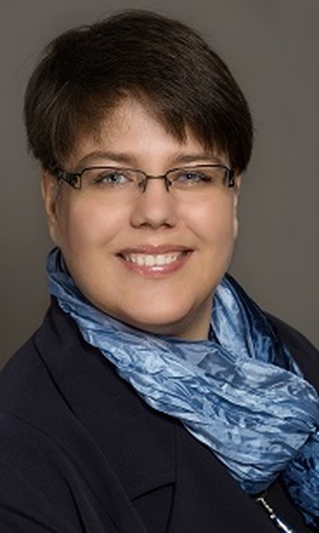 BARNA, Ildikó